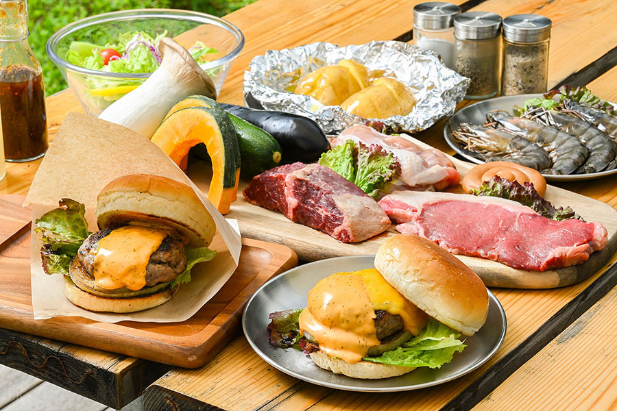 【三重】フリーアンドイージーの贅沢アウトドアBBQ